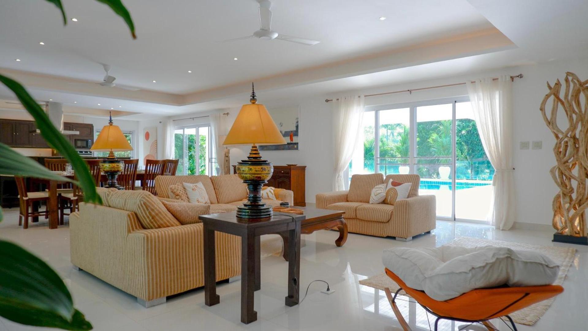Sun Villa *