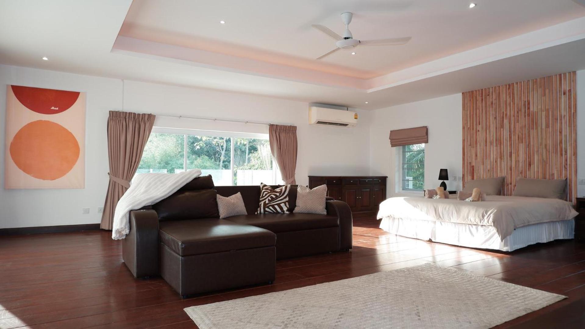 Sun Villa *